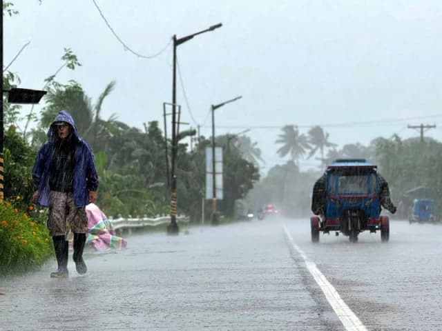 Pakistan weather alert: what to know as heavy rains and flood risks rise | The Express Tribune