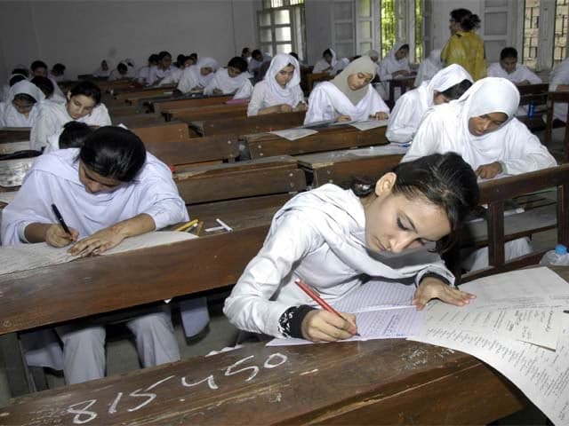 FBISE revises exam grading system | The Express Tribune