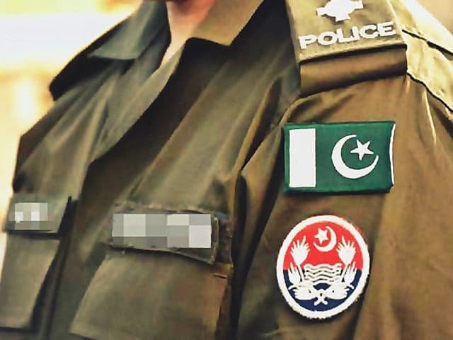 Man kills in-laws, sets house on fire | The Express Tribune