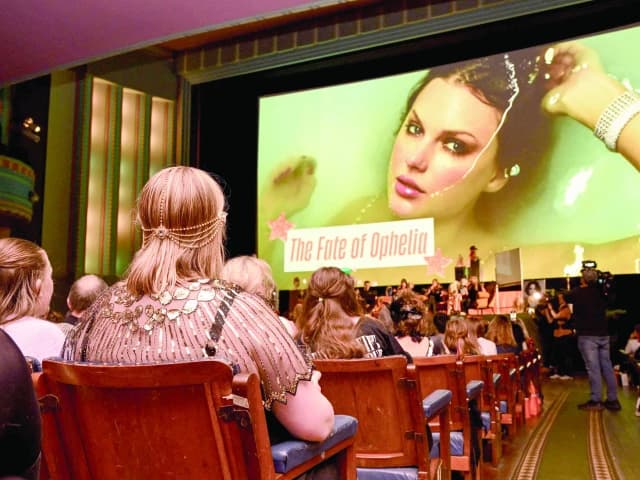 Taylor Swift strides into 'Showgirl' era | The Express Tribune