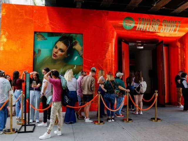 Taylor Swift's 'Life of a Showgirl' receives global promotion | The Express Tribune