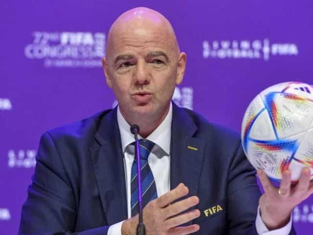 FIFA 'cannot solve geopolitical problems' like Gaza, says Infantino | The Express Tribune