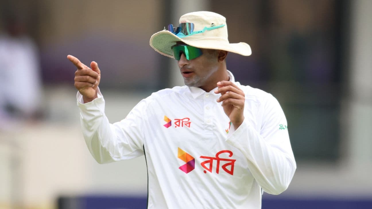 Bangladesh sports advisor won't 'allow Shakib to wear the Bangladesh jersey' again