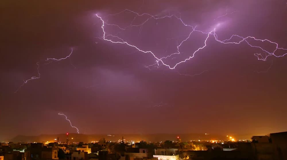 PMD Forecasts Thundershowers in Karachi