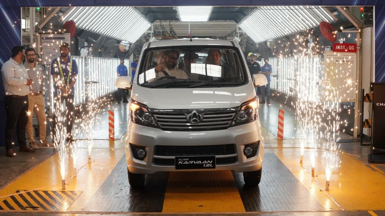 Master Changan Sells 1000+ New Karvaan Power Plus 1.2L in 50 Days, Now Launches New Karvaan Power Comfort 1.2L